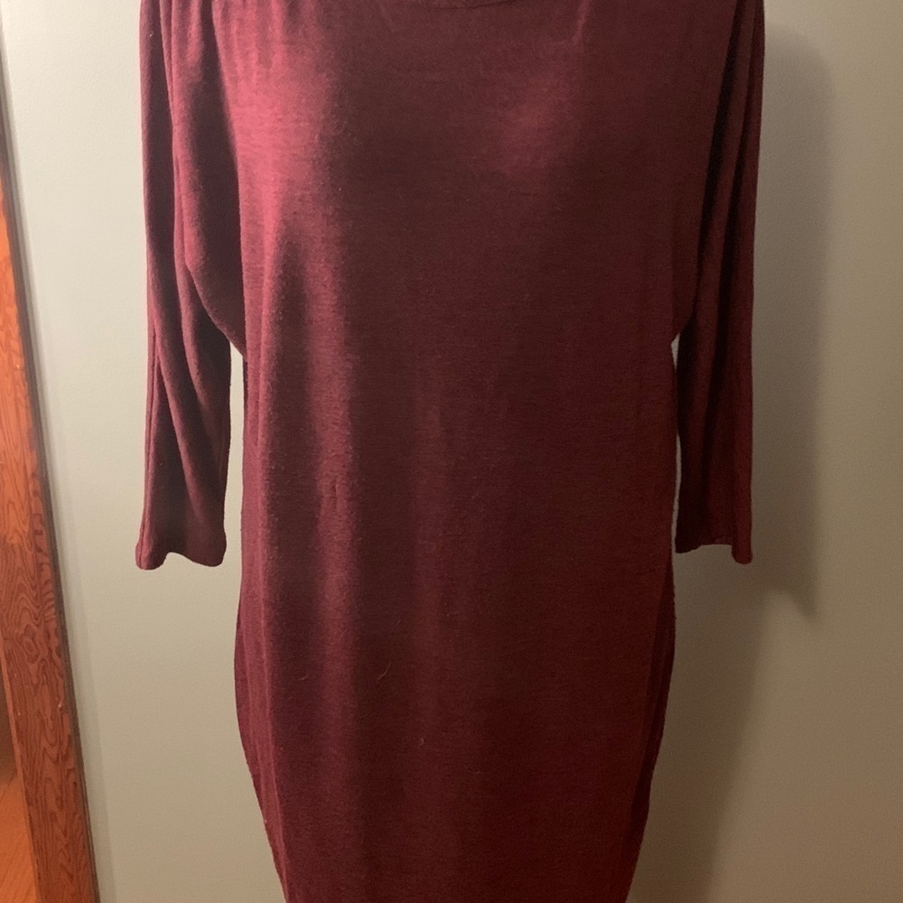 Maroon dress - Picture 2 of 3